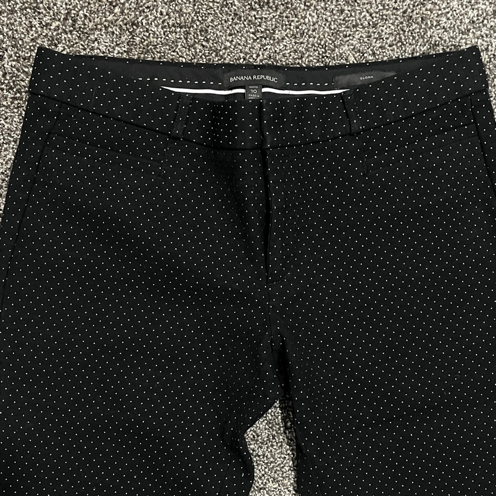 Banana Republic sloan cropped Black and White Dotted Trousers, 10 P